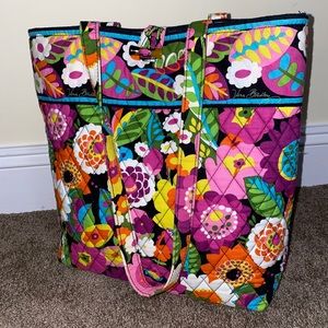 Vera Bradley colorful tote